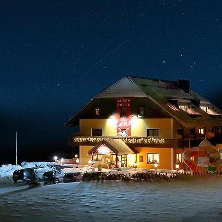 Alpenhotel & Aparthotel Lanz Hohentauern Esterno foto