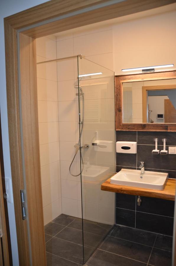 Alpenhotel & Aparthotel Lanz Hohentauern Esterno foto