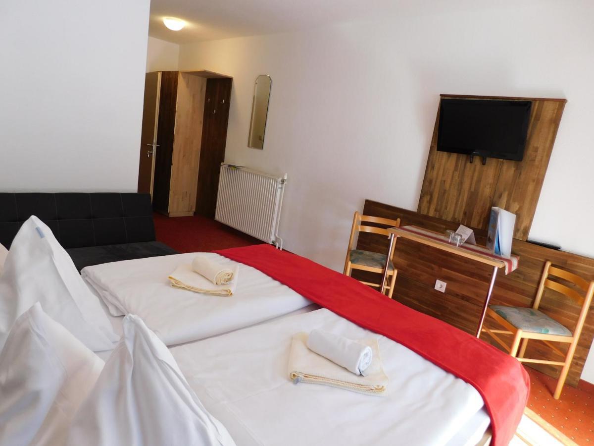 Alpenhotel & Aparthotel Lanz Hohentauern Esterno foto