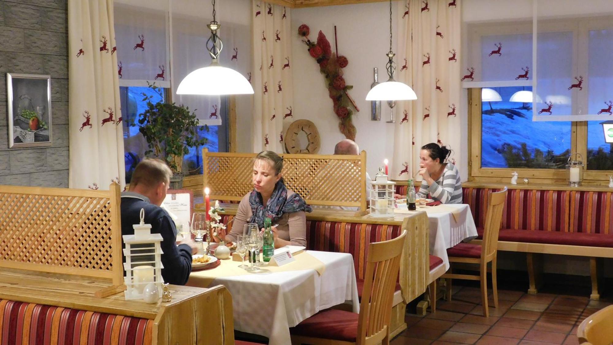 Alpenhotel & Aparthotel Lanz Hohentauern Esterno foto